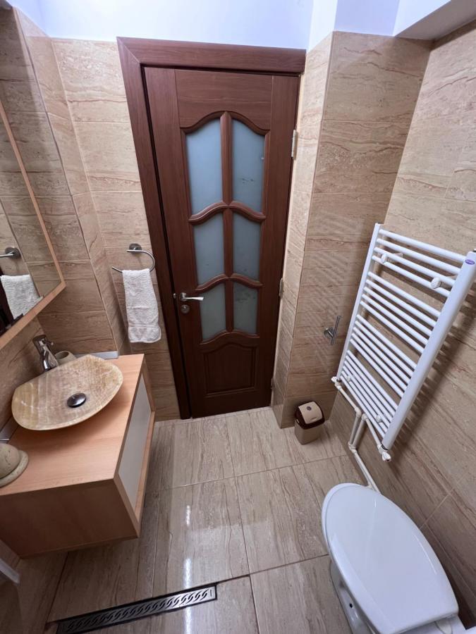 Mnm Mitropolie Apartment Iasi Exterior foto
